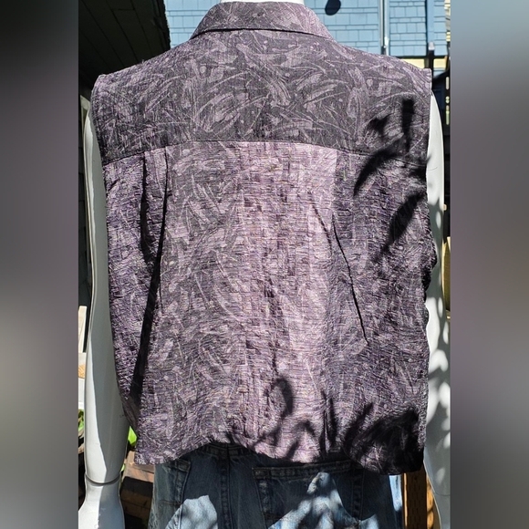Cropped sleeveless button down top/vest lg - Picture 3 of 13